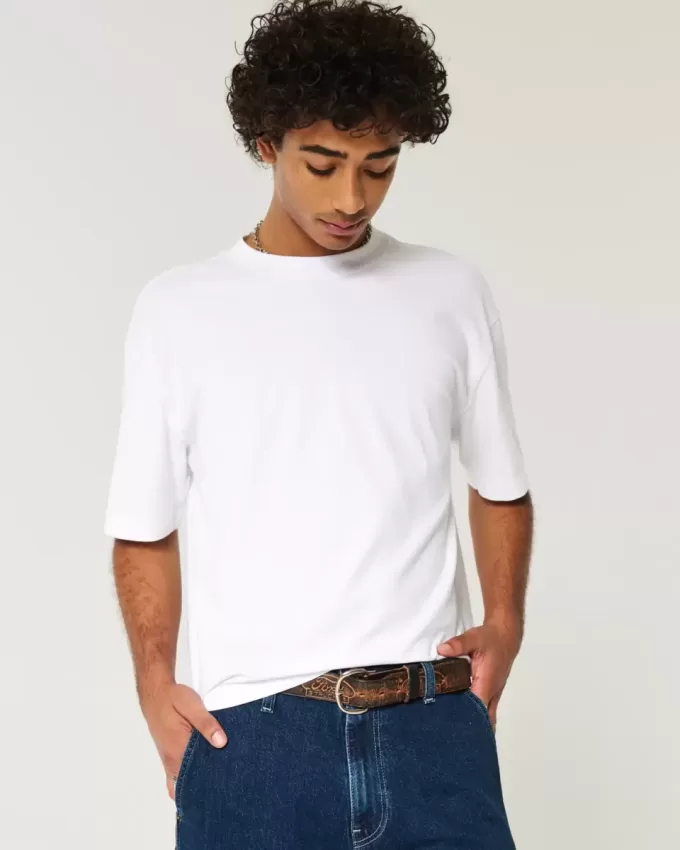 Kastiges, schweres, kurzes T-Shirt mit Rundhalsausschnitt