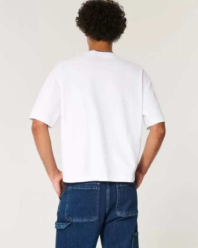Kastiges, schweres, kurzes T-Shirt mit Rundhalsausschnitt