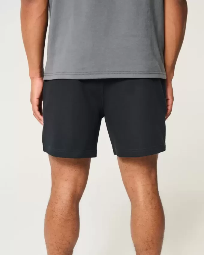 Kühlende Fleece-Shorts bis zur Mitte des Oberschenkels