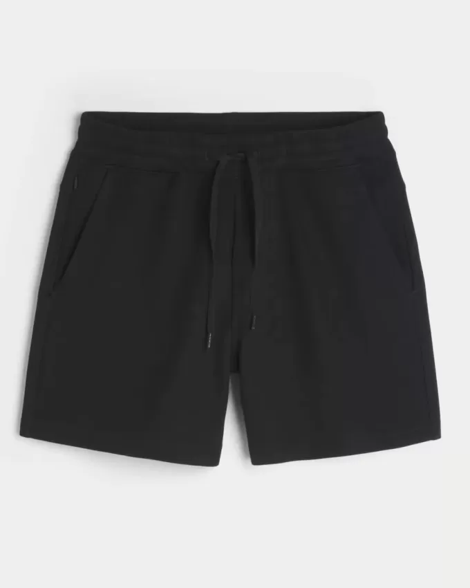 Kühlende Fleece-Shorts bis zur Mitte des Oberschenkels
