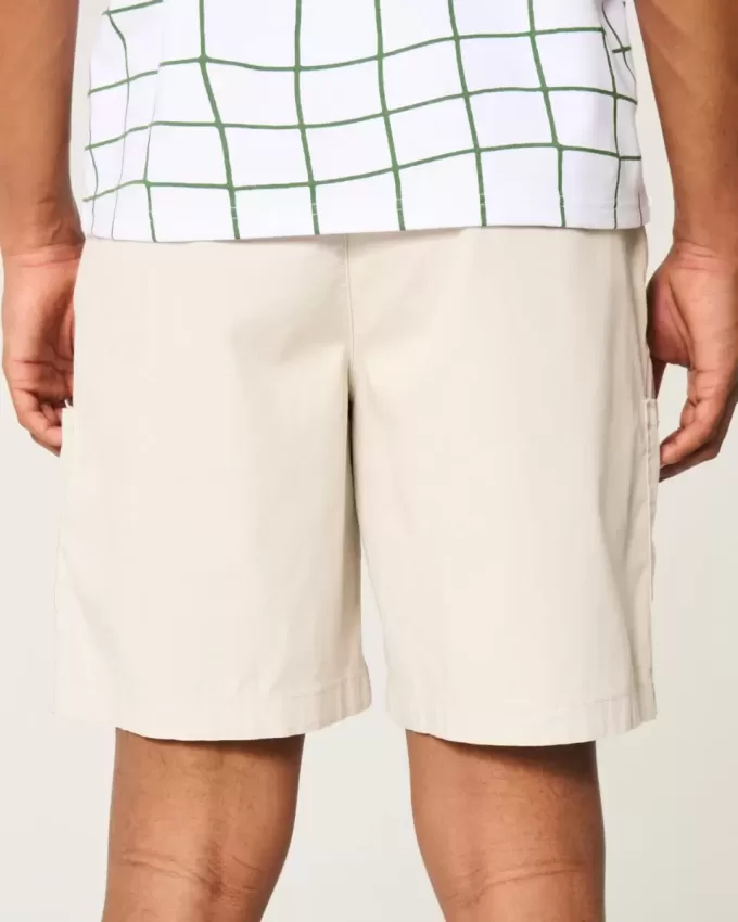 Kühlende Golfshorts über dem Knie