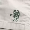 Kühlende Golfshorts über dem Knie