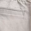Knielange Shorts aus Leinenmischung mit flacher Vorderseite Knielange Shorts aus Leinenmischung mit flacher Vorderseite