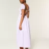 Kurzärmliges Maxikleid mit offenem Rücken Kurzärmliges Maxikleid mit offenem Rücken