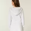Langärmliges Fleecekleid mit Kapuze Langärmliges Fleecekleid mit Kapuze