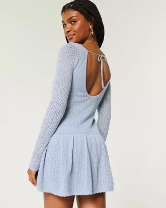 Langärmliges Mini-Skaterkleid im Häkelstil