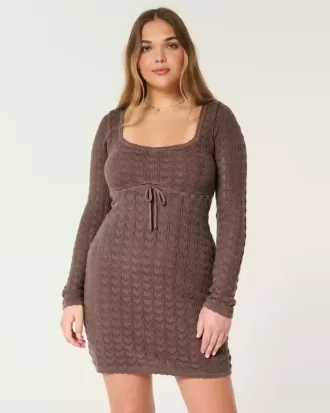 Langärmliges Minikleid im Häkelstil