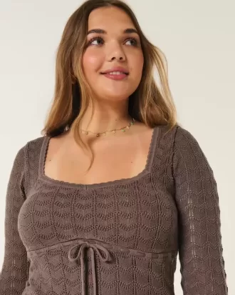 Langärmliges Minikleid im Häkelstil
