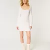 Langärmliges Pulloverkleid mit Cinch-Bust und offenem Rücken Langärmliges Pulloverkleid mit Cinch-Bust und offenem Rücken