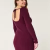 Langärmliges Pulloverkleid mit Cinch-Bust und offenem Rücken Langärmliges Pulloverkleid mit Cinch-Bust und offenem Rücken