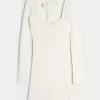 Langärmliges Pulloverkleid mit Cinch-Bust und offenem Rücken Langärmliges Pulloverkleid mit Cinch-Bust und offenem Rücken
