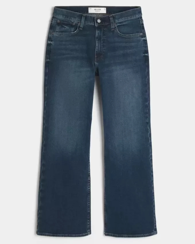 Lockere Bootcut-Jeans in dunkler Waschung Lockere Bootcut-Jeans in dunkler Waschung