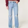 Lockere, gerade geschnittene Jeans mit niedrigem Bund und mittlerer Waschung Lockere, gerade geschnittene Jeans mit niedrigem Bund und mittlerer Waschung