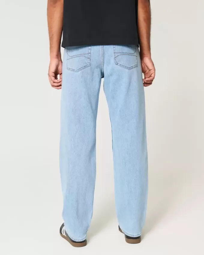 Lockere Jeans in heller Waschung