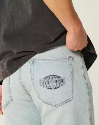 Lockere Jeans mit Downforce Racing-Grafik in heller Waschung