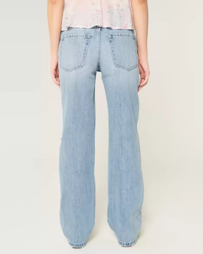 Lockere Jeans mit niedrigem Bund und Rissen in heller Waschung Lockere Jeans mit niedrigem Bund und Rissen in heller Waschung