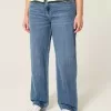 Lockere Jeans mit niedriger Taille und mittlerer Waschung Lockere Jeans mit niedriger Taille und mittlerer Waschung