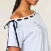 Lockeres, schulterfreies T-Shirt zum Binden