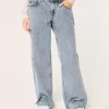 Low-Rise Baggy-Jeans mit mittlerer Waschung Low-Rise Baggy-Jeans mit mittlerer Waschung