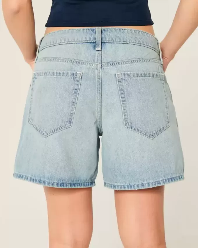 Low-Rise Baggy-Jeansshorts mit Umschlagbund, hell gewaschen, 12,7 cm Low-Rise Baggy-Jeansshorts mit Umschlagbund, hell gewaschen, 12,7 cm