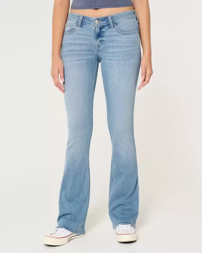 Low-Rise Boot-Jeans in heller Waschung