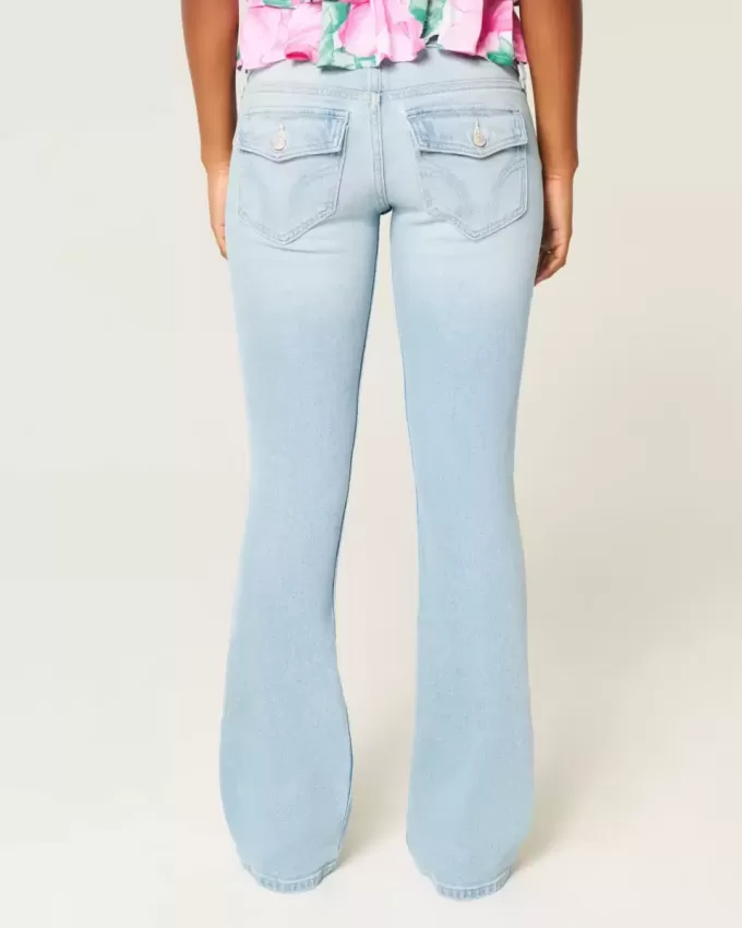Low-Rise-Bootcut-Jeans in heller Waschung