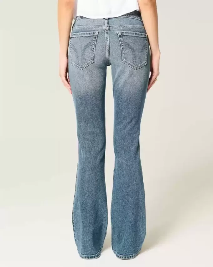 Low-Rise-Bootcut-Jeans in mittlerer Waschung Low-Rise-Bootcut-Jeans in mittlerer Waschung