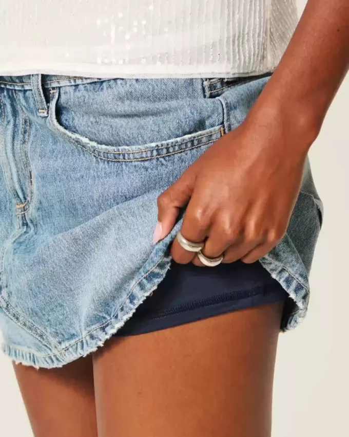 Low-Rise-Mini-Skort aus Denim Low-Rise-Mini-Skort aus Denim