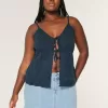 Low-Rise-Mini-Skort aus Denim in mittlerer Waschung