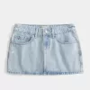 Low-Rise-Mini-Skort aus hell gewaschenem Denim Low-Rise-Mini-Skort aus hell gewaschenem Denim
