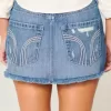 Low-Rise-Mini-Skort aus zerrissenem, dunkel gewaschenem Denim Low-Rise-Mini-Skort aus zerrissenem, dunkel gewaschenem Denim