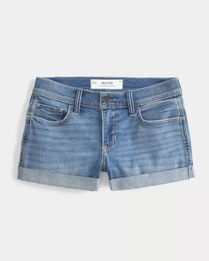 Low-Rise-Shortie-Shorts aus Denim in mittlerer Waschung Low-Rise-Shortie-Shorts aus Denim in mittlerer Waschung