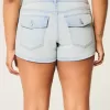 Low-Rise-Shortie-Shorts aus hell gewaschenem Denim