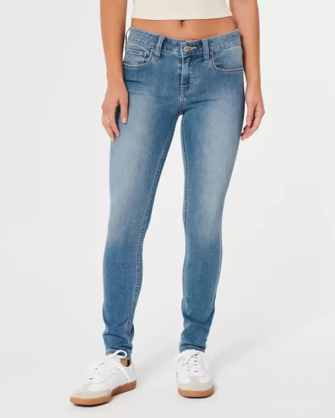 Low-Rise Super Skinny Jeans mit mittlerer Waschung Low-Rise Super Skinny Jeans mit mittlerer Waschung