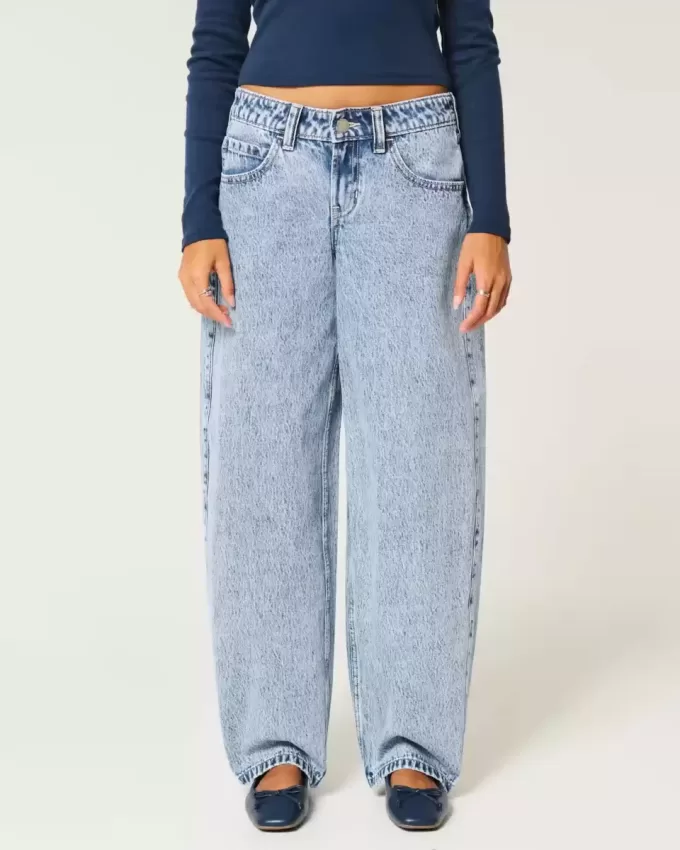 Low-Rise Tapered Baggy Jeans in heller Waschung Low-Rise Tapered Baggy Jeans in heller Waschung