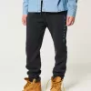 Lässige Fleece-Jogginghose mit alpiner Grafik Lässige Fleece-Jogginghose mit alpiner Grafik