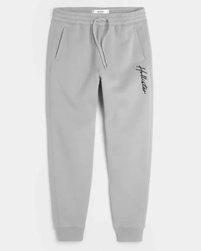 Lässige Fleece-Jogginghose mit Logo Lässige Fleece-Jogginghose mit Logo