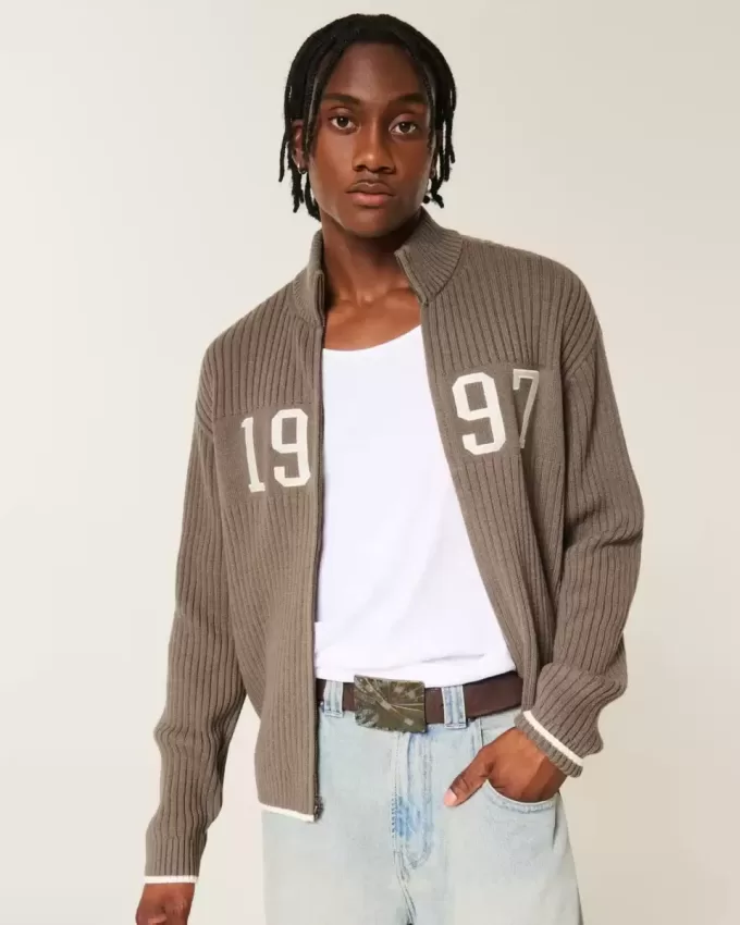 Lässiger Pullover mit Reißverschluss und Zahlengrafik