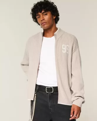 Lässiger Pullover mit Reißverschluss und Zahlengrafik