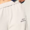 Ma Chérie – Jogginghose mit weitem Bein und Grafik Ma Chérie – Jogginghose mit weitem Bein und Grafik