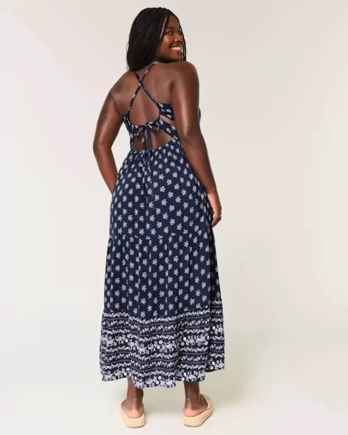 Maxikleid mit offenem Rücken Maxikleid mit offenem Rücken