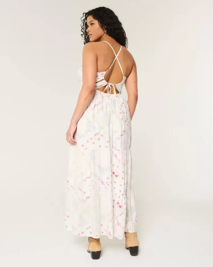 Maxikleid mit offenem Rücken Maxikleid mit offenem Rücken