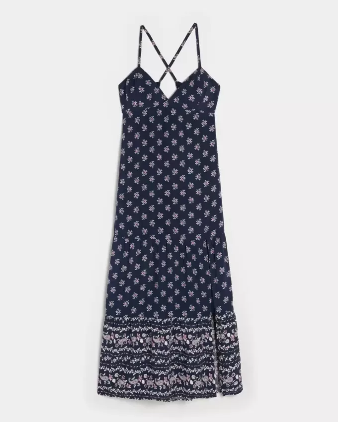 Maxikleid mit offenem Rücken Maxikleid mit offenem Rücken