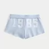 Mini-Fleece-Shorts mit Spitzengrafik Mini-Fleece-Shorts mit Spitzengrafik