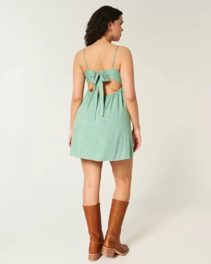 Mini-Slipkleid mit Spitzendetail
