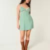 Mini-Slipkleid mit Spitzendetail