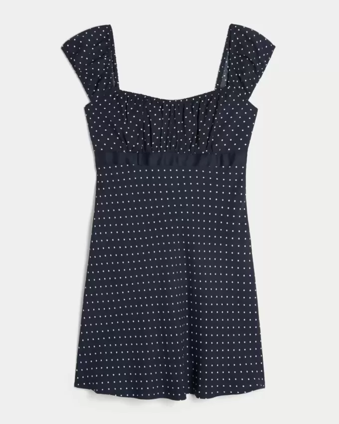 Minikleid aus Kreppsatin mit Band
