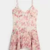 Minikleid mit asymmetrischem Saum Minikleid mit asymmetrischem Saum