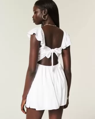 Minikleid mit Flatterärmeln und V-Taille