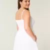 Minikleid mit Knopfleiste vorne Minikleid mit Knopfleiste vorne